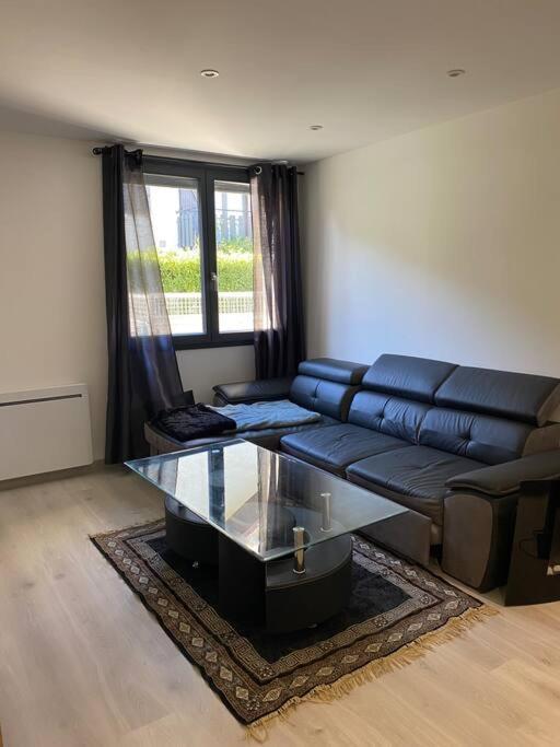 Charmant Appartement Entre Lacs Et Montagnes ! Culoz ภายนอก รูปภาพ